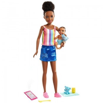 Papusa Barbie...